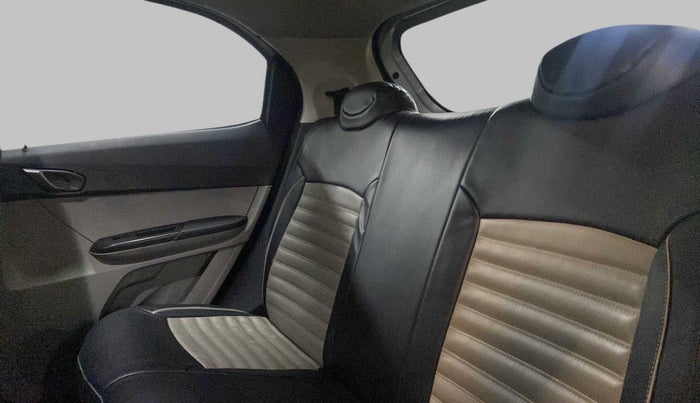 2018 Tata Tiago XT PETROL, Petrol, Manual, 22,302 km, Right Side Rear Door Cabin