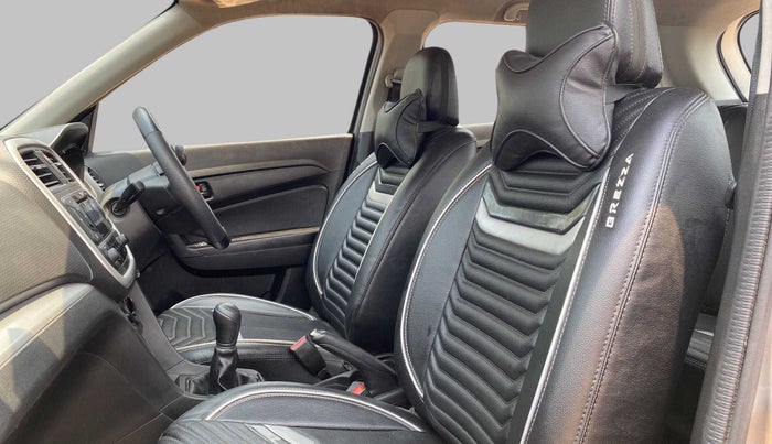 2020 Maruti Vitara Brezza LXI, Petrol, Manual, 18,026 km, Right Side Front Door Cabin