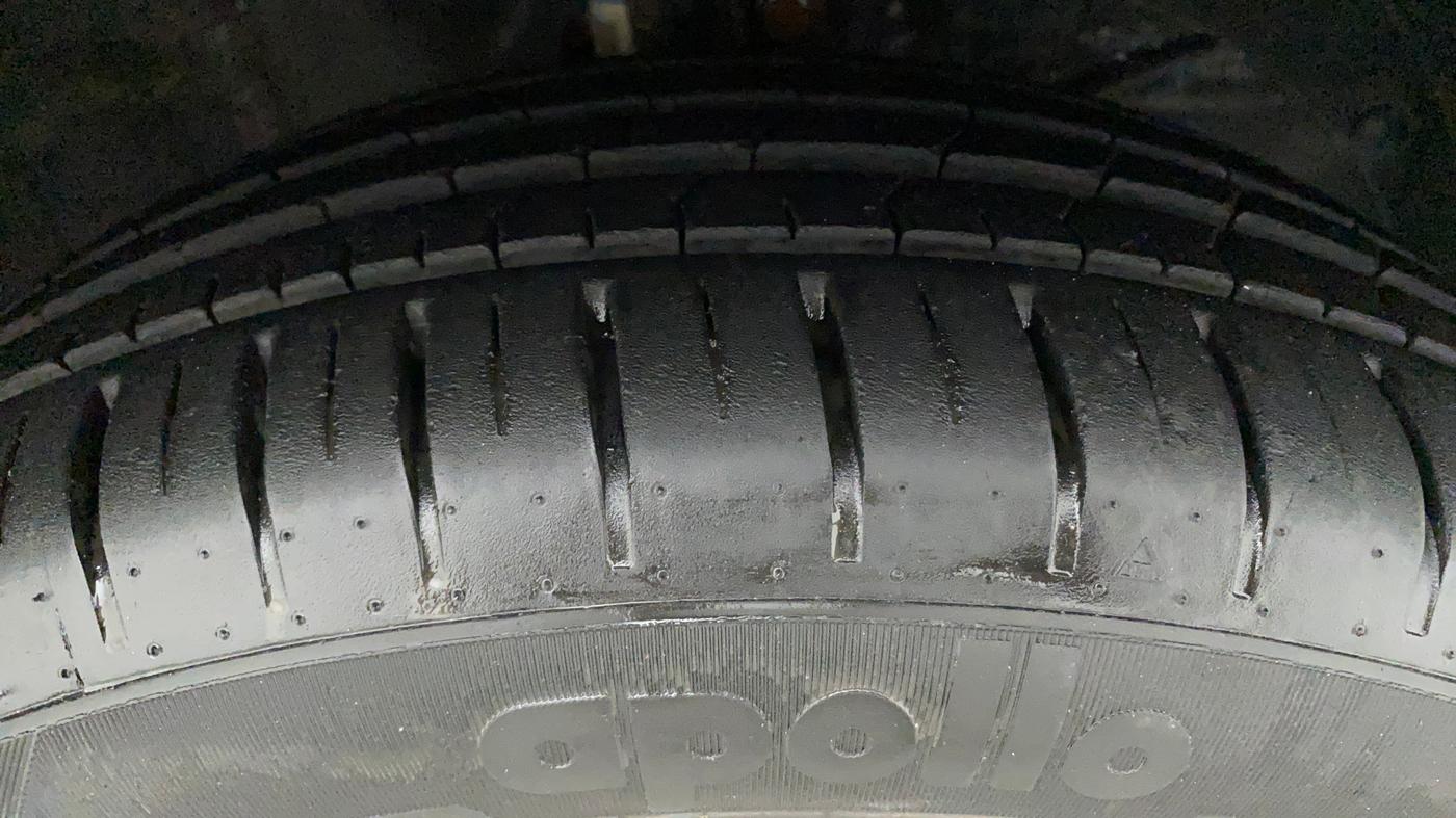 2022 Maruti Baleno ALPHA 1.2 AGS, Petrol, Automatic, 6,942 km, Right Front Tyre Tread