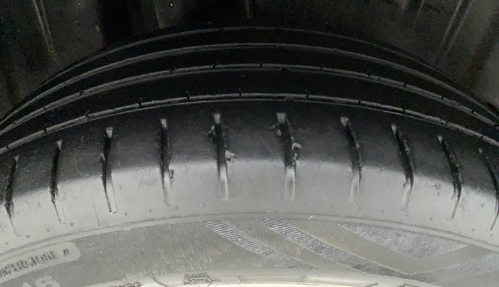 2022 Maruti Baleno ALPHA 1.2 AGS, Petrol, Automatic, 6,942 km, Right Rear Tyre Tread