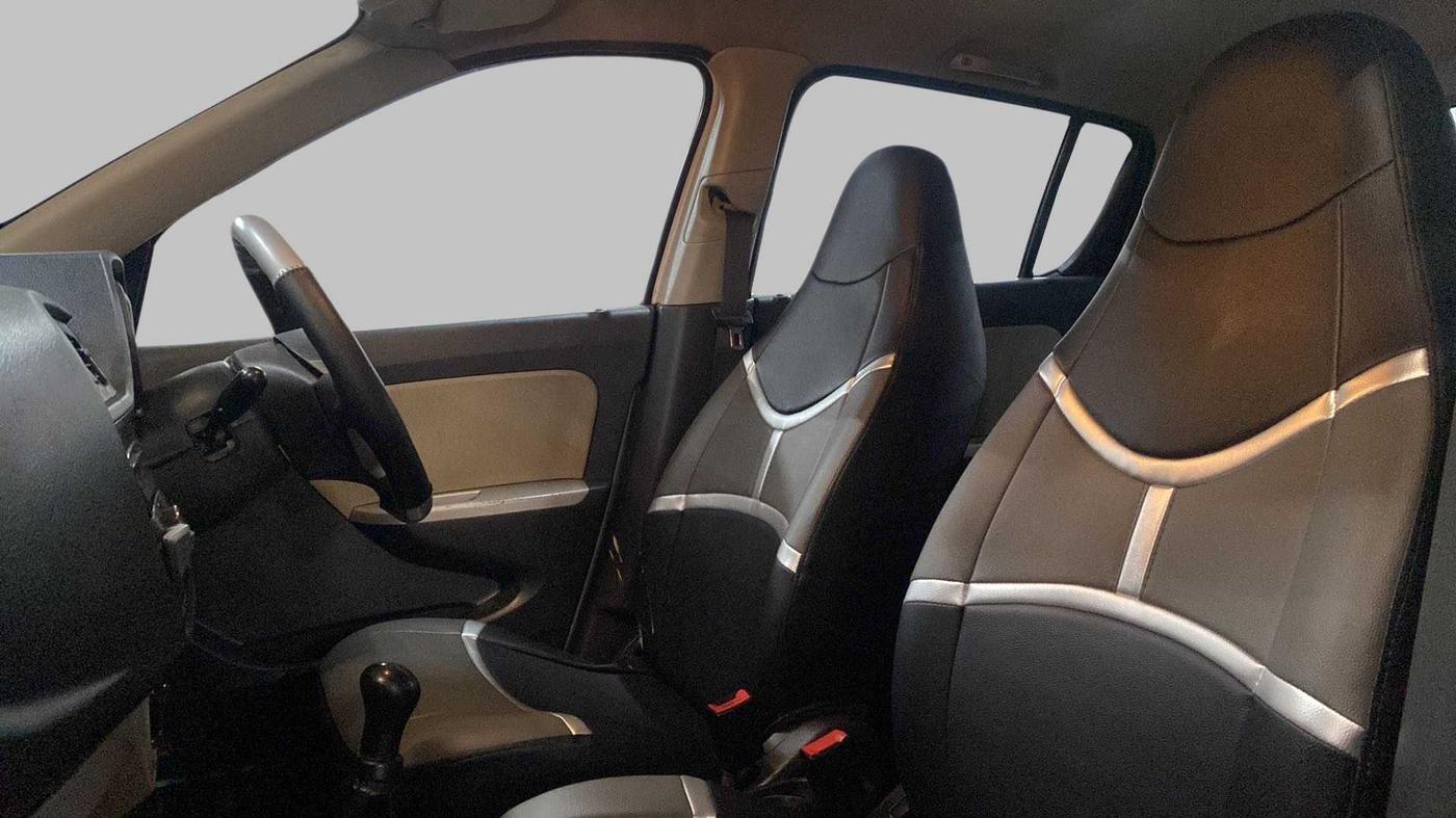 2015 Maruti Alto K10 VXI, Petrol, Manual, 70,917 km, Right Side Front Door Cabin