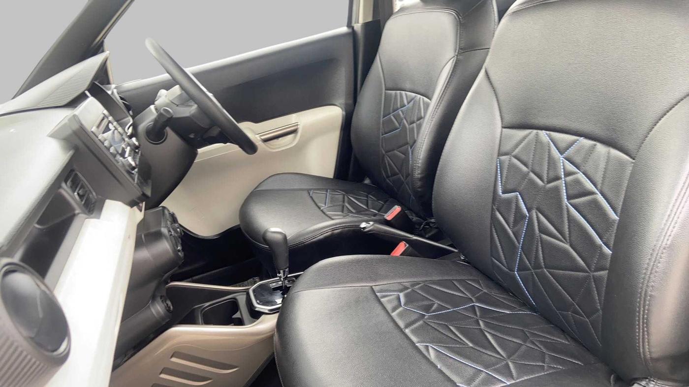 2017 Maruti IGNIS ZETA 1.2 AMT, Petrol, Automatic, 11,048 km, Right Side Front Door Cabin