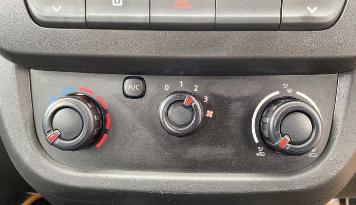 2020 Renault Kwid RXL, Petrol, Manual, 19,322 km, AC Unit - Directional switch has minor damage