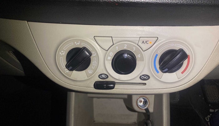 2020 Maruti Alto LXI CNG, CNG, Manual, 26,533 km, AC Unit - Directional switch has minor damage