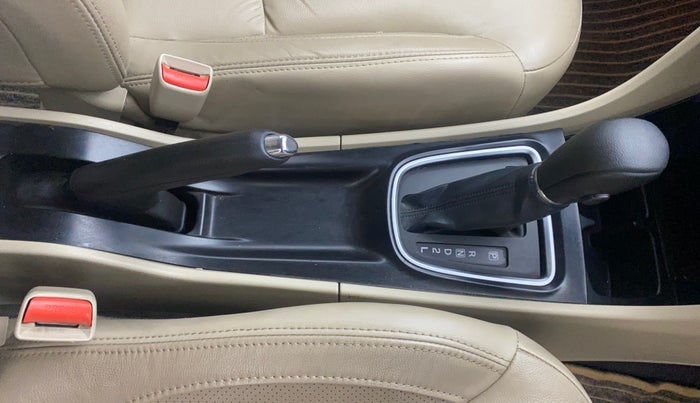 2018 Maruti Ciaz ALPHA  AT 1.4  PETROL, Petrol, Automatic, 31,284 km, Gear Lever