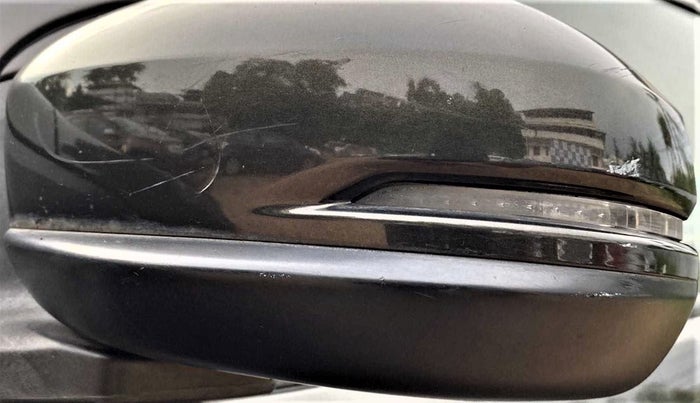 2017 Honda City 1.5L I-VTEC V MT, Petrol, Manual, 1,20,519 km, Left rear-view mirror - Slight misalignment