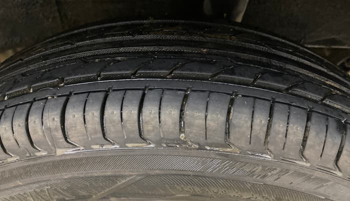 2017 Renault Kwid RXT 1.0, Petrol, Manual, 91,023 km, Left Rear Tyre Tread
