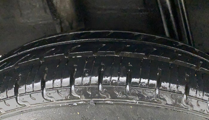 2018 Datsun Redi Go T (O), Petrol, Manual, 51,222 km, Right Rear Tyre Tread