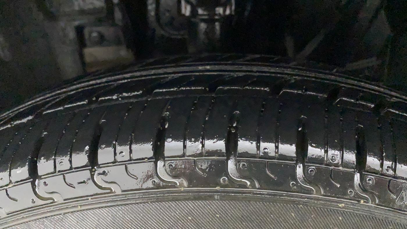 2018 Datsun Redi Go T (O), Petrol, Manual, 51,222 km, Left Front Tyre Tread