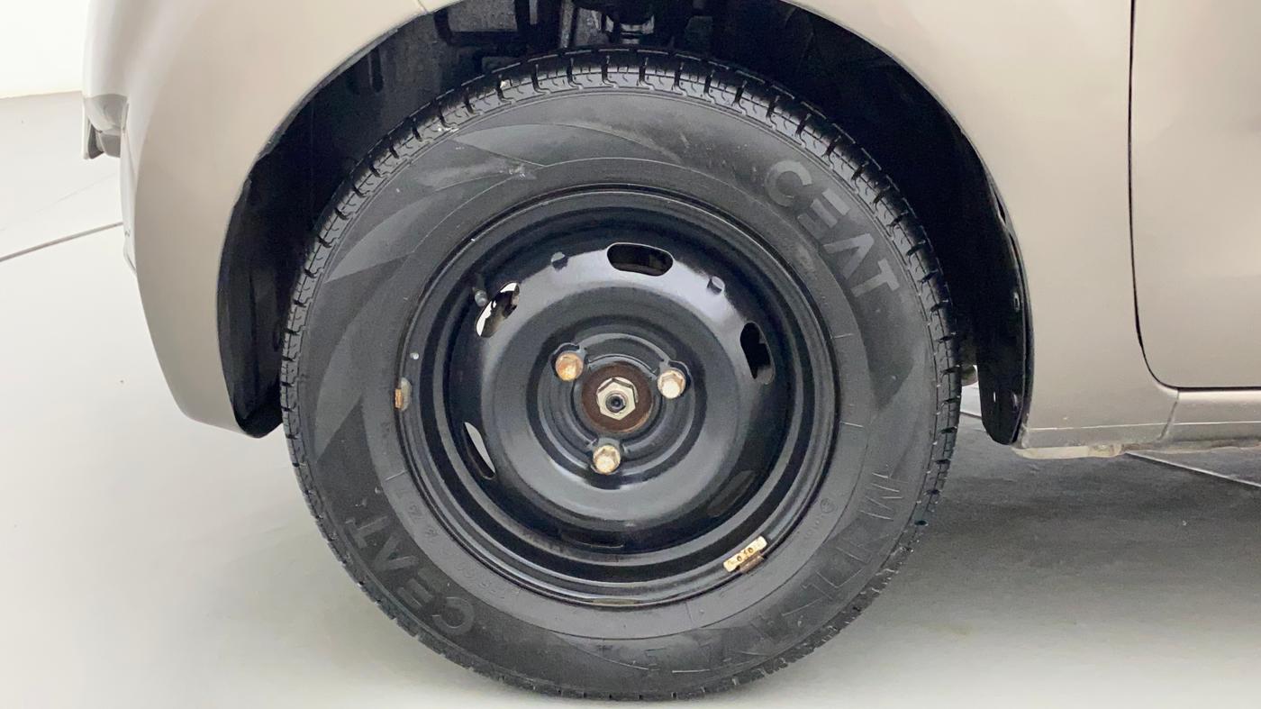 2018 Datsun Redi Go T (O), Petrol, Manual, 51,222 km, Left Front Wheel