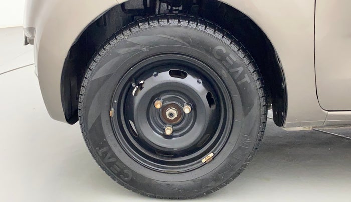 2018 Datsun Redi Go T (O), Petrol, Manual, 51,222 km, Left Front Wheel