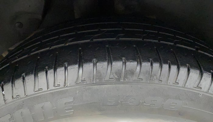 2016 Hyundai Creta SX 1.6 DIESEL, Diesel, Manual, 90,673 km, Right Rear Tyre Tread