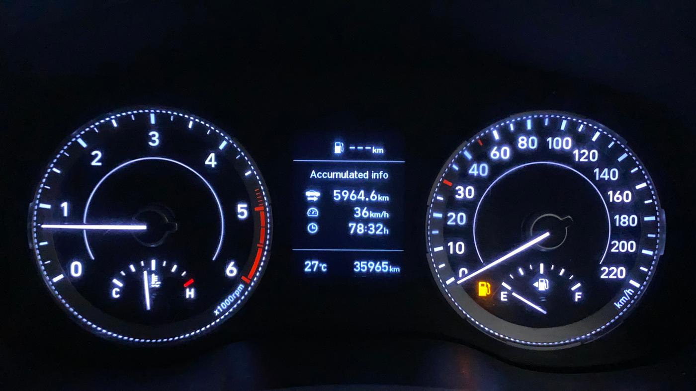 2021 Hyundai VENUE SX 1.5 (O) EXECUTIVE CRDI, Diesel, Manual, 35,965 km, Odometer Image