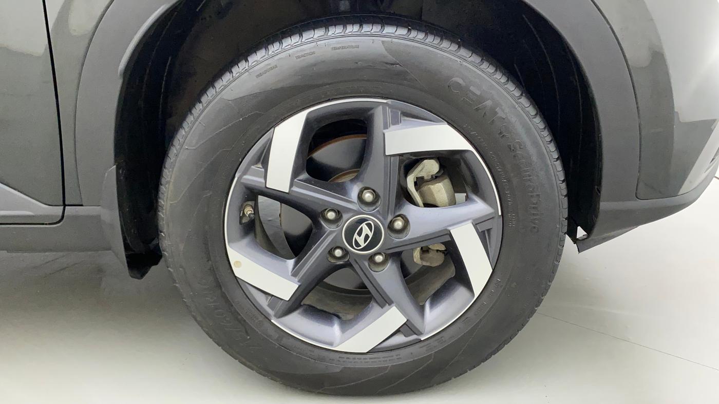 2021 Hyundai VENUE SX 1.5 (O) EXECUTIVE CRDI, Diesel, Manual, 35,965 km, Right Front Wheel