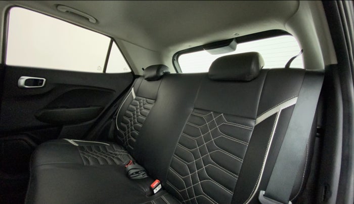 2021 Hyundai VENUE SX 1.5 (O) EXECUTIVE CRDI, Diesel, Manual, 35,965 km, Right Side Rear Door Cabin