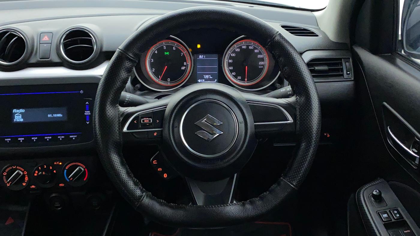 2022 Maruti Swift VXI, Petrol, Manual, 7,396 km, Steering Wheel Close Up
