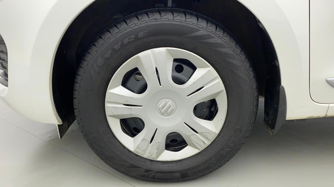 2022 Maruti Swift VXI, Petrol, Manual, 7,396 km, Left Front Wheel