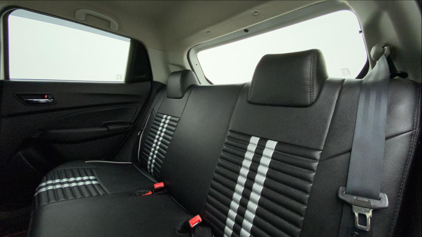 2022 Maruti Swift VXI, Petrol, Manual, 7,396 km, Right Side Rear Door Cabin