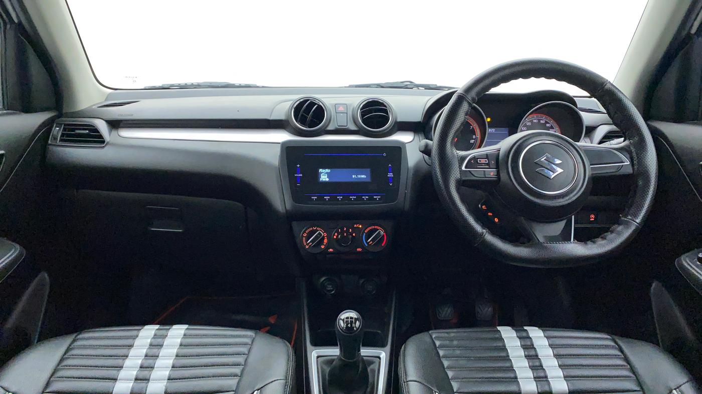 2022 Maruti Swift VXI, Petrol, Manual, 7,396 km, Dashboard