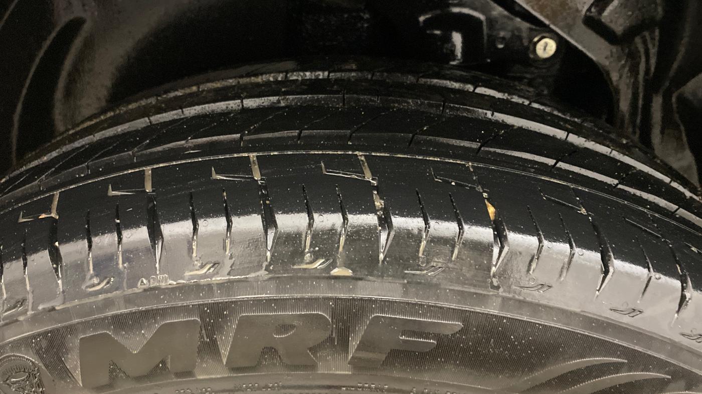 2023 Tata Safari ADVENTURE PLUS DARK EDITION, Diesel, Manual, 17,924 km, Right Rear Tyre Tread