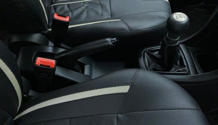 2012 Maruti Swift LDI, Diesel, Manual, 75,562 km, Gear Lever