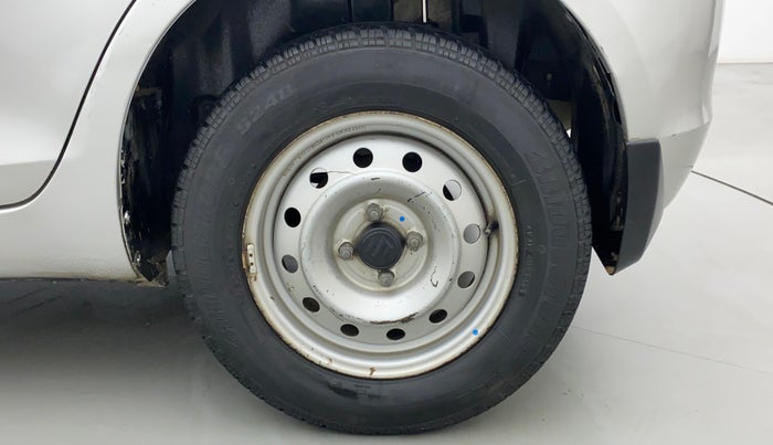 2012 Maruti Swift LDI, Diesel, Manual, 75,562 km, Left Rear Wheel