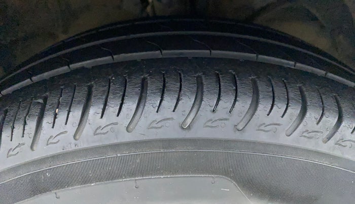 2019 Maruti Baleno DELTA PETROL 1.2, Petrol, Manual, 46,057 km, Right Front Tyre Tread