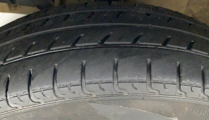 2019 Maruti New Wagon-R LXI CNG 1.0, CNG, Manual, 86,251 km, Left Front Tyre Tread