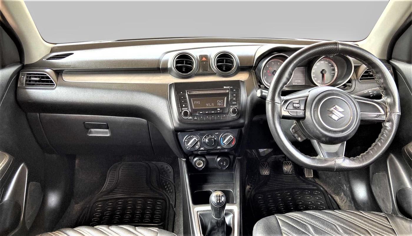 2019 Maruti Swift VXI, Petrol, Manual, 68,082 km, Dashboard
