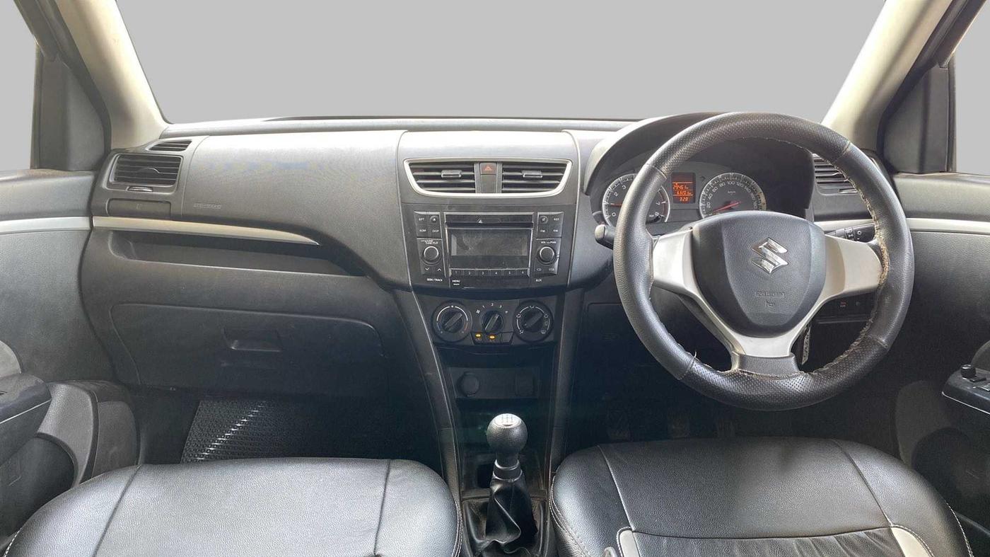 2017 Maruti Swift VXI, Petrol, Manual, 63,199 km, Dashboard
