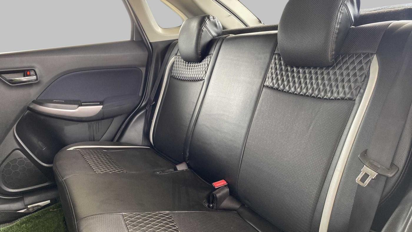 2020 Toyota Glanza V, Petrol, Manual, 25,940 km, Right Side Rear Door Cabin