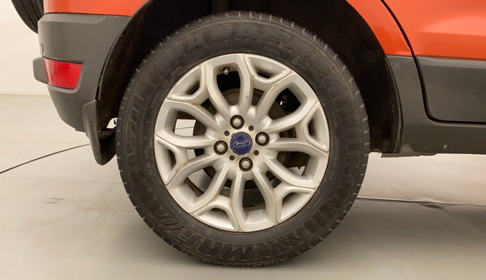 2016 Ford Ecosport TITANIUM+ 1.5L DIESEL, Diesel, Manual, 1,06,835 km, Right Rear Wheel