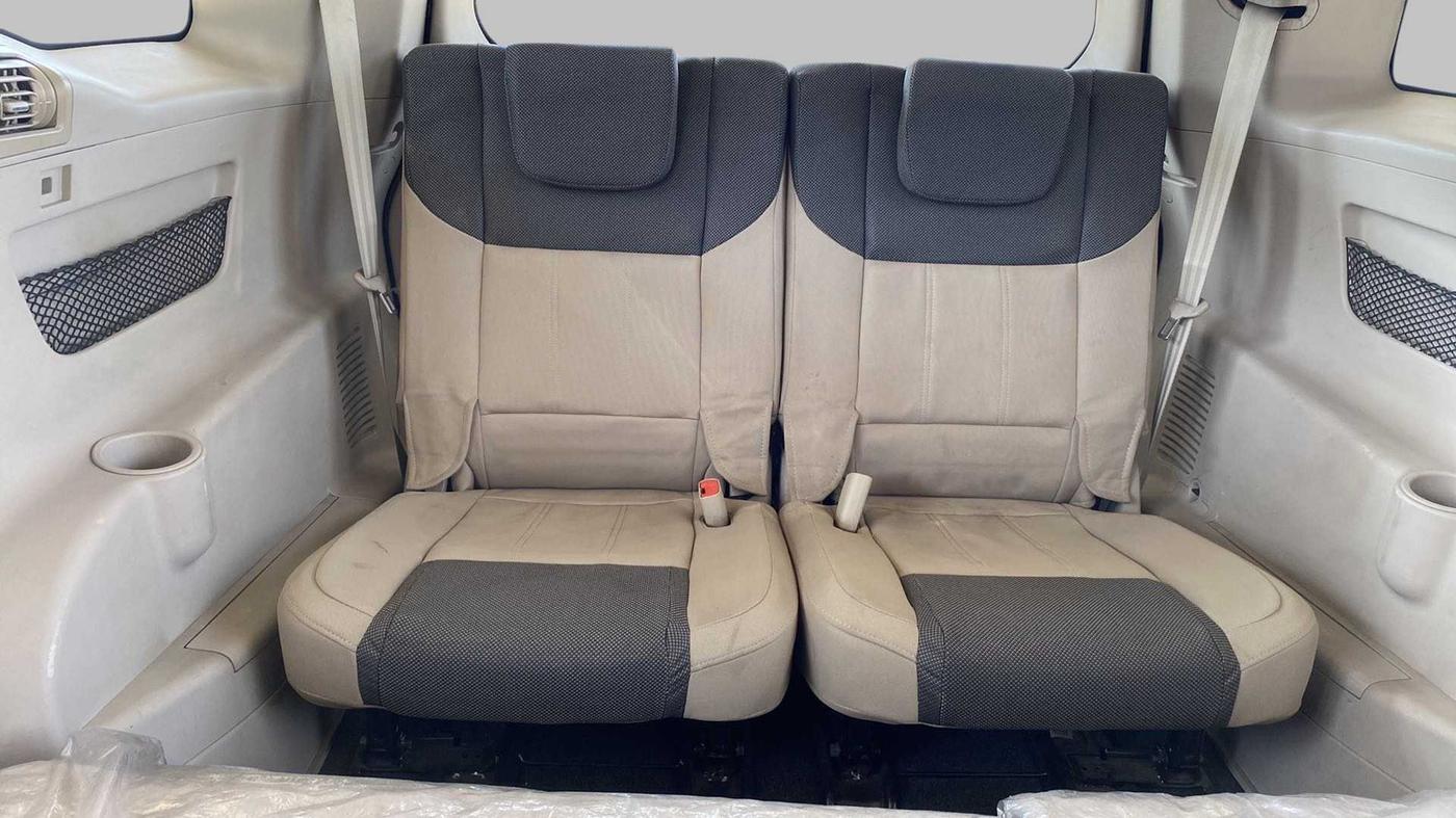 2016 Mahindra XUV500 W4 1.99, Diesel, Manual, 36,454 km, Third Seat Row ( optional )