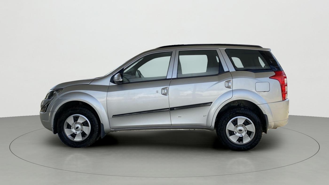 2016 Mahindra XUV500 W4 1.99, Diesel, Manual, 36,454 km, Left Side