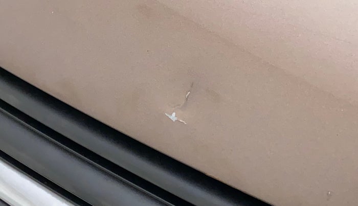 2017 Volkswagen Ameo HIGHLINE1.5L, Diesel, Manual, 1,10,257 km, Bonnet (hood) - Slightly dented
