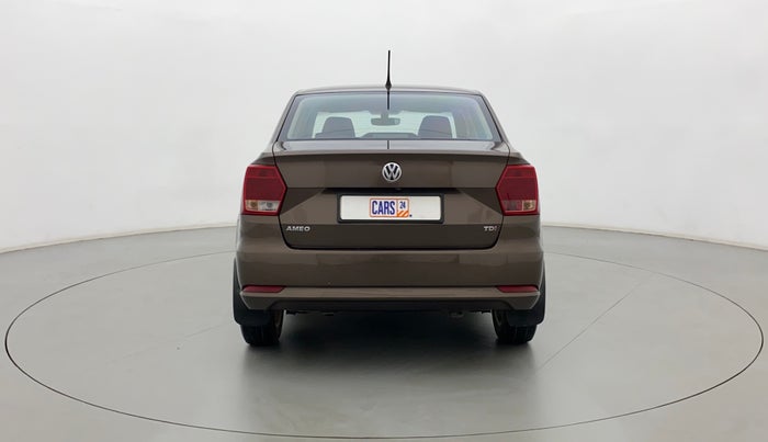 2017 Volkswagen Ameo HIGHLINE1.5L, Diesel, Manual, 1,10,257 km, Back/Rear