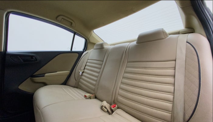 2014 Honda City 1.5L I-VTEC SV CVT, Petrol, Automatic, 1,01,113 km, Right Side Rear Door Cabin