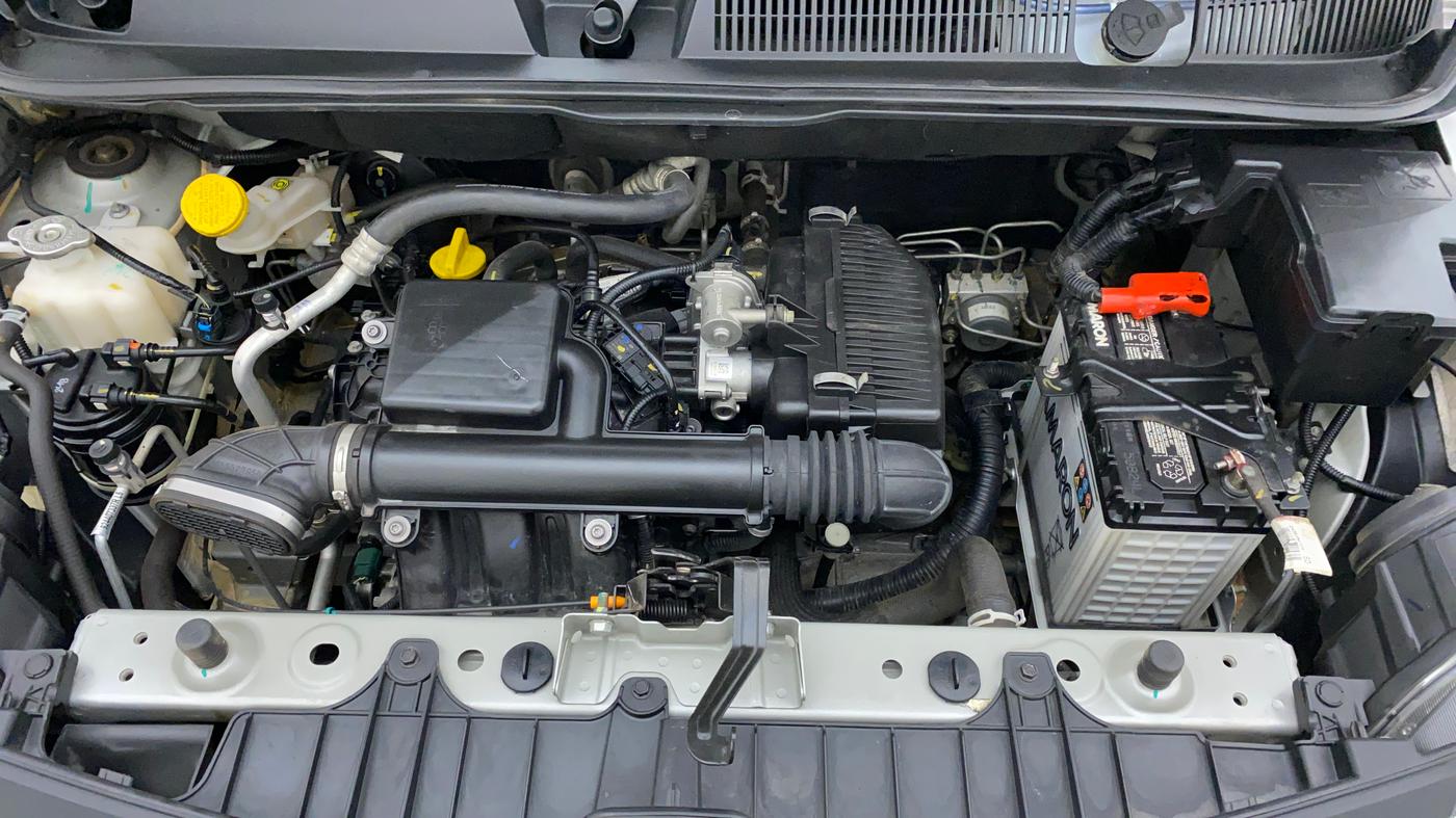 2022 Renault TRIBER RXT LIMITED EDITION, Petrol, Manual, 26,914 km, Open Bonet
