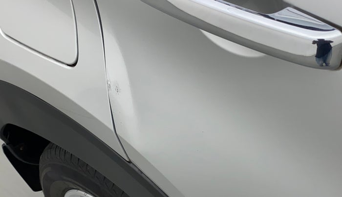 2022 Renault TRIBER RXT LIMITED EDITION, Petrol, Manual, 26,914 km, Right rear door - Slightly dented