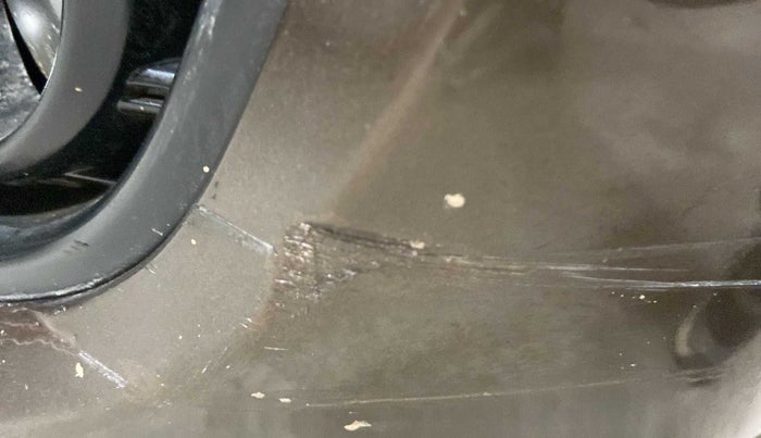 2014 Maruti Ciaz ZXI, Petrol, Manual, 84,712 km, Front bumper - Minor scratches