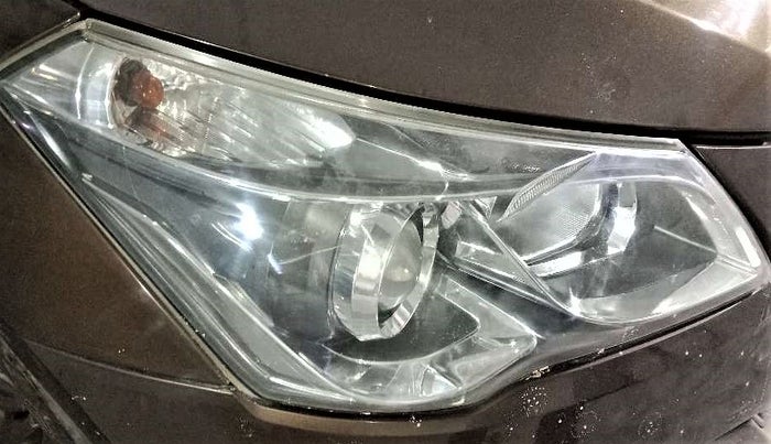 2014 Maruti Ciaz ZXI, Petrol, Manual, 84,712 km, Right headlight - Minor scratches