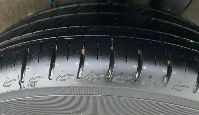 2022 Hyundai AURA SX 1.2 (O), Petrol, Manual, 7,030 km, Left Rear Tyre Tread