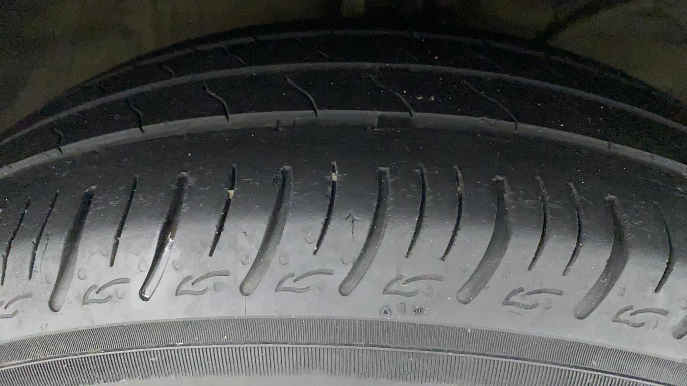 2020 Maruti Baleno DELTA PETROL 1.2, Petrol, Manual, 73,659 km, Right Front Tyre Tread