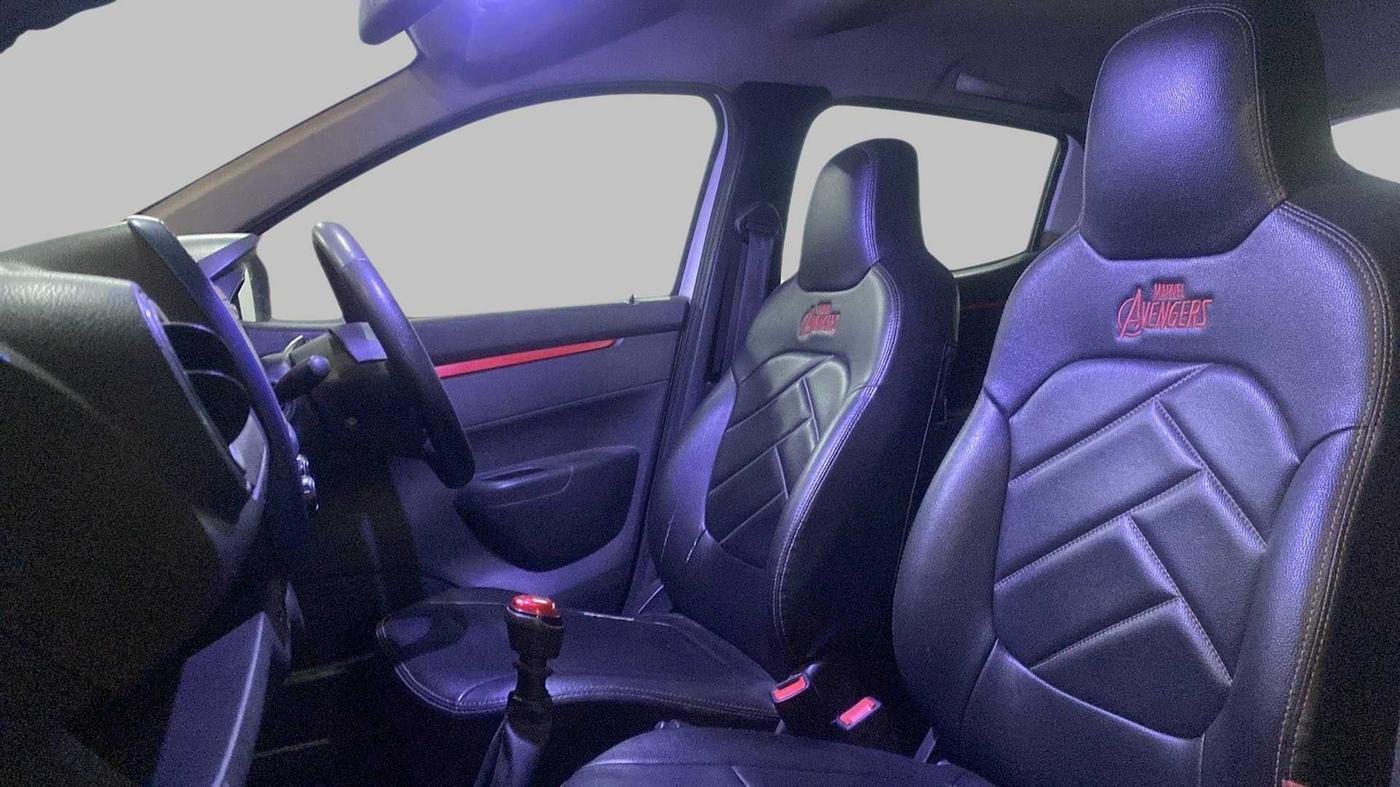2018 Renault Kwid 1.0 MARVEL CAPTAIN AMERICA EDITION, Petrol, Manual, 52,063 km, Right Side Front Door Cabin
