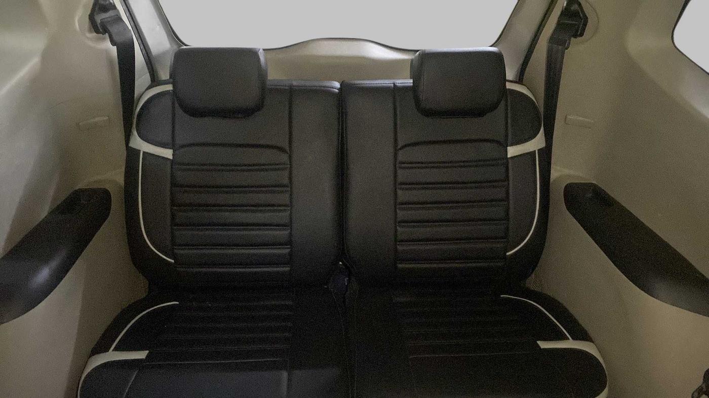2020 Renault TRIBER RXE MT, Petrol, Manual, 29,900 km, Third Seat Row ( optional )
