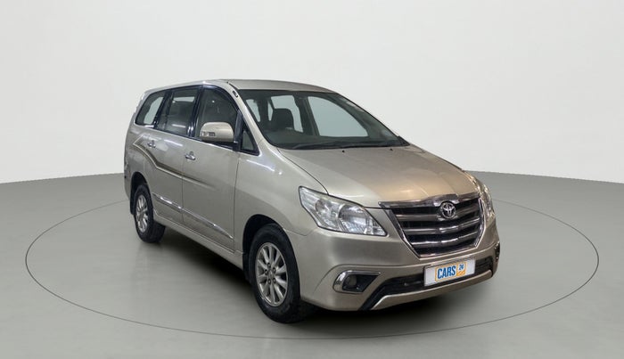 2013 Toyota Innova 2.5 ZX 7 STR, Diesel, Manual, 1,11,361 km, Right Front Diagonal