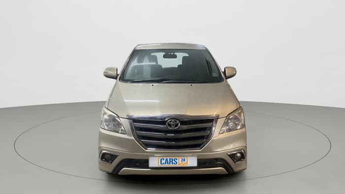 2013 Toyota Innova 2.5 ZX 7 STR, Diesel, Manual, 1,11,361 km, Front