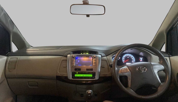 2013 Toyota Innova 2.5 ZX 7 STR, Diesel, Manual, 1,11,361 km, Dashboard