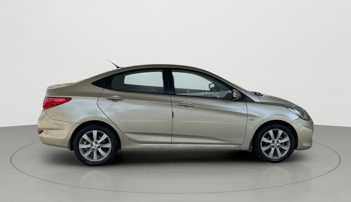 2013 Hyundai Verna FLUIDIC 1.6 CRDI SX, Diesel, Manual, 53,850 km, Right Side View