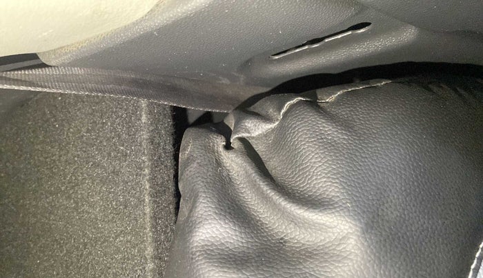 2016 Maruti Alto K10 VXI, CNG, Manual, 29,034 km, Second-row left seat - Seat adjuster lever broken but working